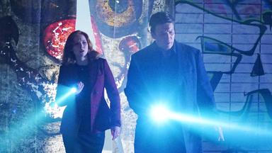 Castle 8x9